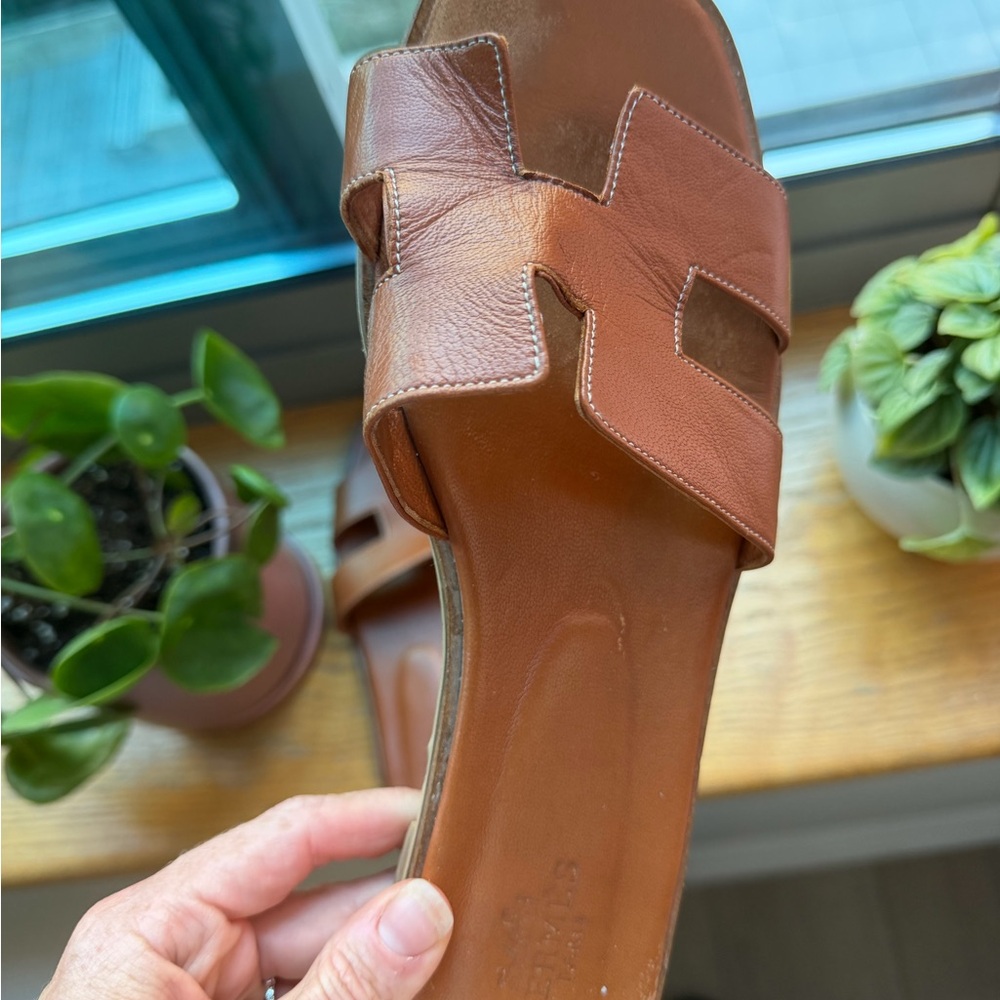 Hermès Oran Slide Sandals in Brown - Picture 3 of 8